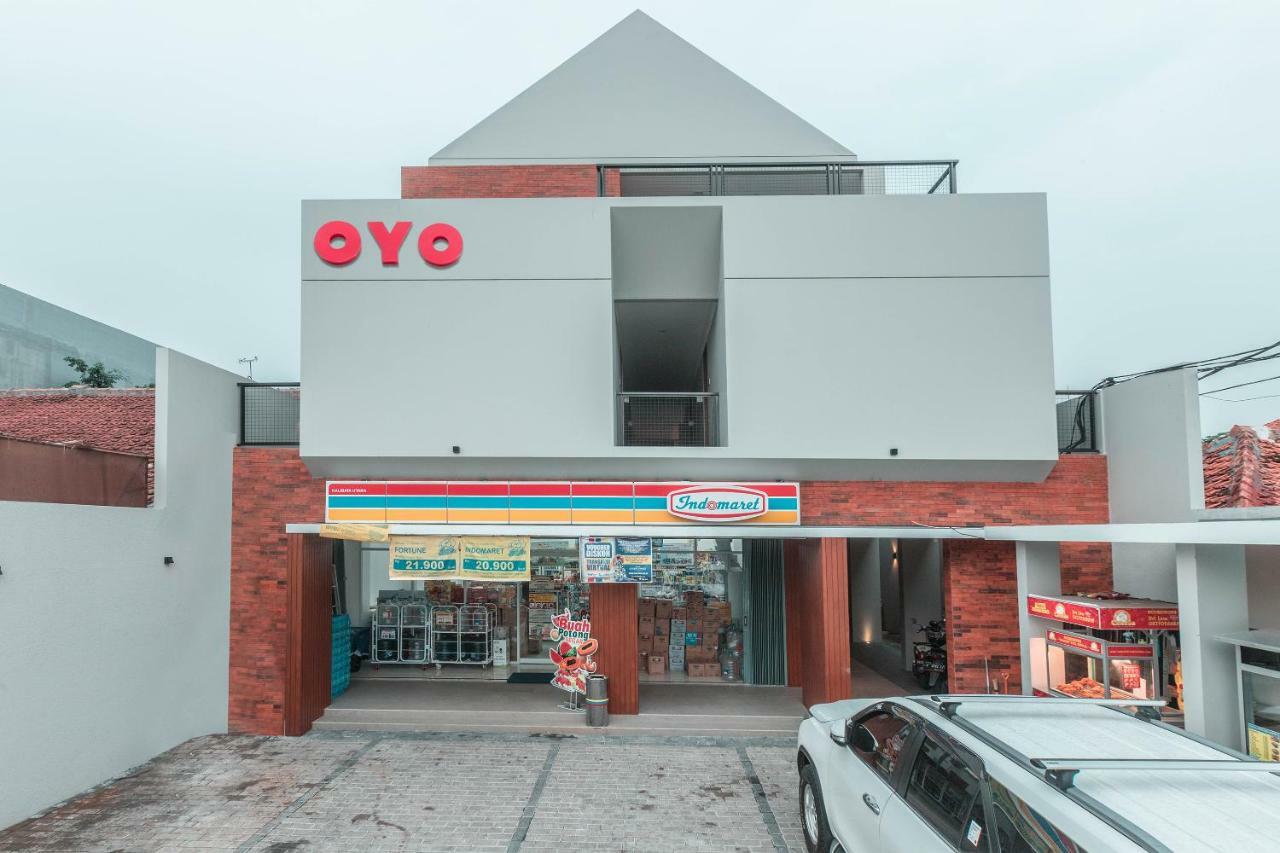 Oyo 780 Acg House Kalibata Syariah Hotel Jakarta Ngoại thất bức ảnh